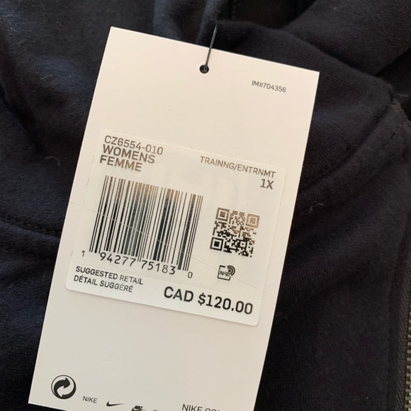 Nike Plus Size Women’s Zip Up - Picture 2 of 3